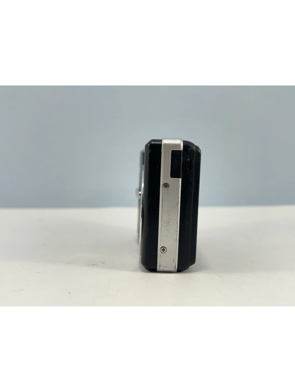 Rollei Compactline 101 10MP Digital Camera For PARTS / REPAIR Only - See Photos